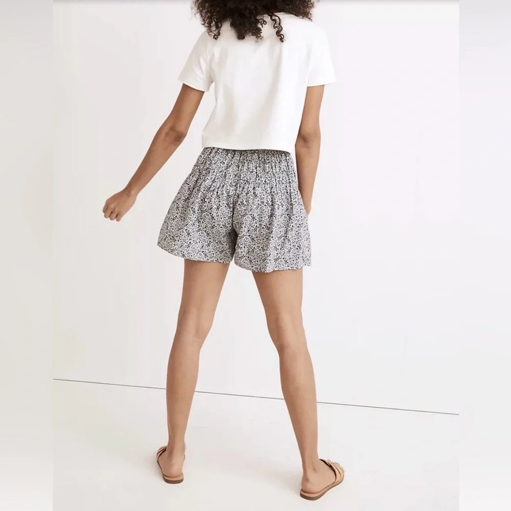 Madewell Glassware Blue Pull-On Smocked Shorts Jr. Size Large - Picture 3 of 9